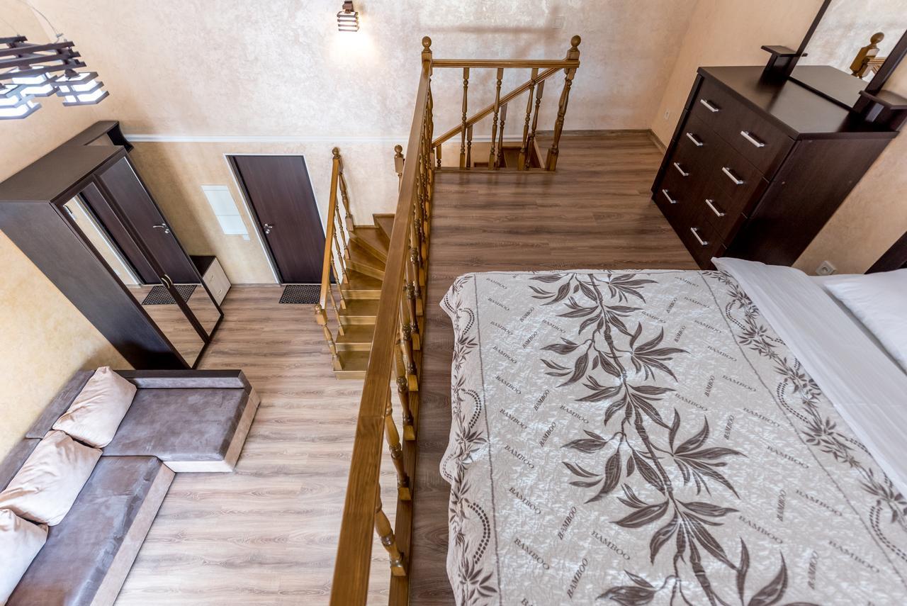 Studio Apartment In Center Of Odesa Экстерьер фото
