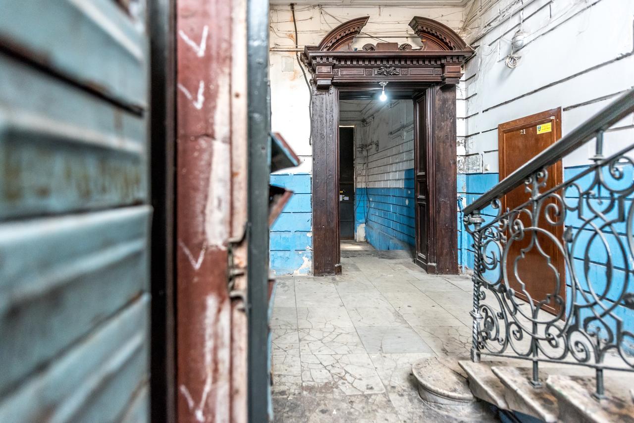 Studio Apartment In Center Of Odesa Экстерьер фото